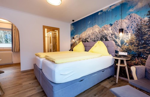 Leogang Cabaña | Dreibettzimmer, K, Dusche, WC, Nichtraucher - Energiepension Schwaiger