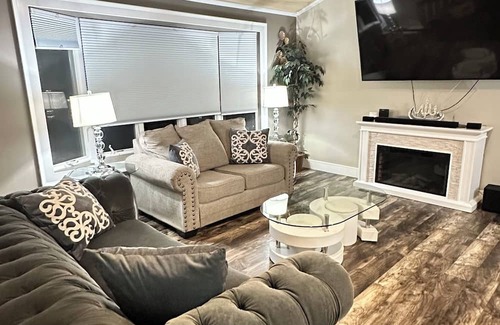 Farmingville Casa | The Cozy Manor of Farmingville