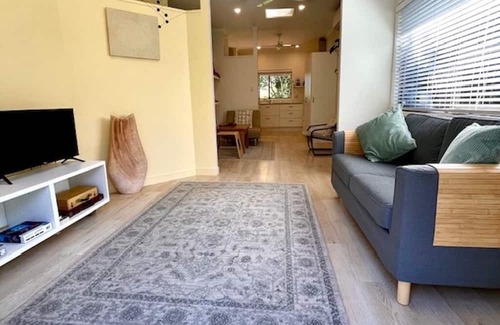 Smiths Creek Cama Y Desayuno | A great getaway for two. Private and peaceful.