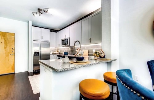 Lincoln Square Lofts Apartamento | Luxury One Bedroom Rental in Lone Tree