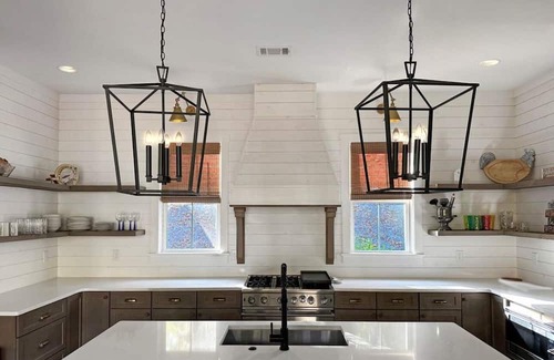 Dadeville Casa | Gorgeous Home on Lake Martin! 40 Minutes from Auburn! 🦅