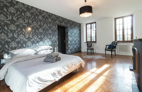 Cazeres Casa | Vrbo Property