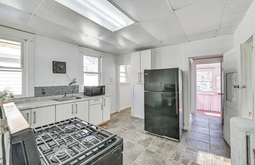 Rotterdam Apartamento | Schenectady Vacation Rental ~ 18 Mi to Albany!