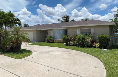 Lochmoor Waterway Estates Casa | Shan-gri-La "south" n