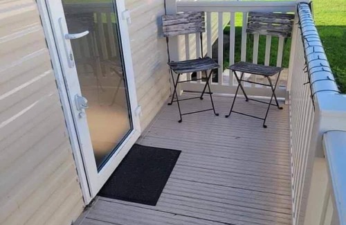 Tunstall Chalet De Esquí | Budget 3-Bed Caravan in Tunstall, Hull