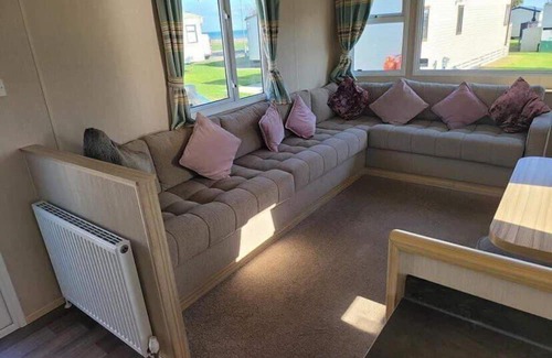 Tunstall Chalet De Esquí | Budget 3-Bed Caravan in Tunstall, Hull