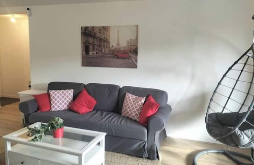 Francisco-Ferrer - Vern Apartamento | Vrbo Property