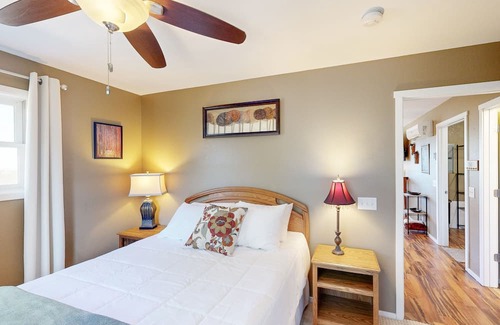 Spearfish Apartamento | Quiet house with tranquil views of Spearfish Hills, grill, partial AC, & cable