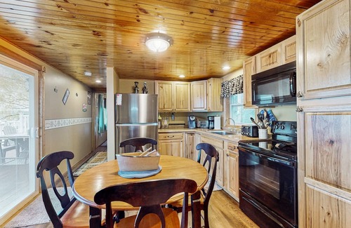 Town of Ledyard Casa | Lakefront home with private dock, lake views, deck, grill, streaming, & 1 kayak