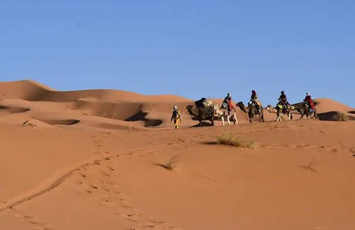 Hassilabied Alquiler De RV | Primitive tent in the desert