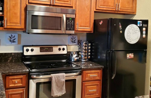 Aliso Viejo Condominio | Charming Condo in Natural Oasis