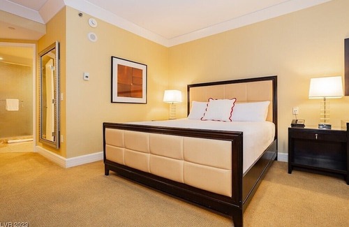 Las Vegas Casa | Strip View Suite at Trump Hotel