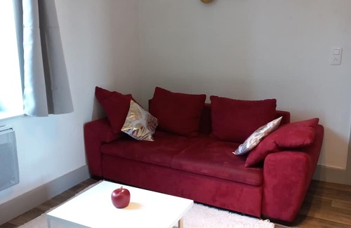 Remiremont Apartamento | Appartement Les Iris, au Calme, Proche du Centre-ville