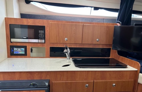 Richmond City Centre Alquiler De Eote | 5 minutes to YVR, 30 minutes to downtown. Stay cozy on a boat!