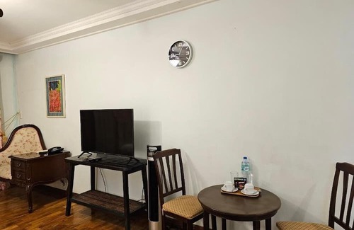 Baguio Apartamento | The Forest Lodge at Camp John Hay with balcony and parking 133n