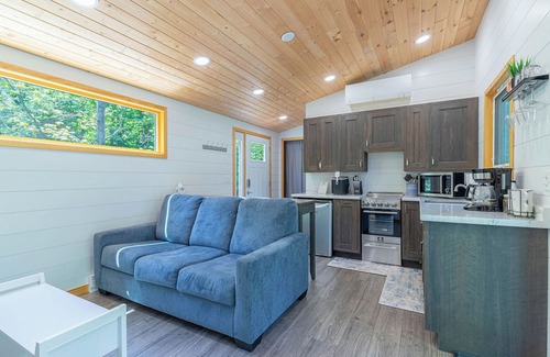 Cornucopia Apartamento | Little Blue | Tiny Home Tucked Away
