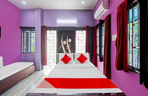 City Center Hotel | OYO Flagship 813319 Urvashi Guest House
