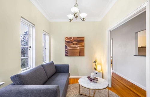South Brisbane Apartamento | European elegance Casa Getaway with river view