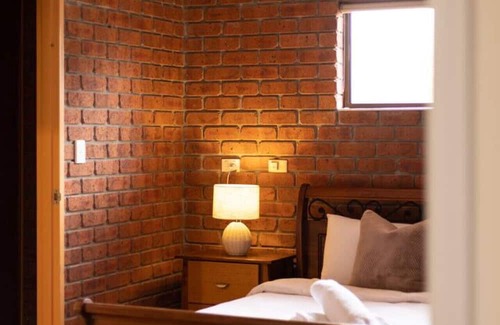 Robertson Casa | 1 Bedroom Comfy Unit Sleep 3 close to mall and bus