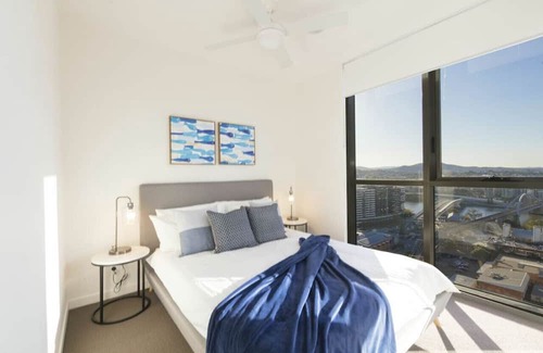 South Brisbane Casa | AMAZING RIVER VIEW 1 Bedroom Apt w/Parking S'Bank