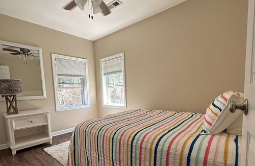 Valparaiso Casa | DOWNTOWN VALPARAISO! Charming 3-bedroom house with all the comforts of home!