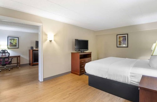 North Chesterfield Casa | Exquisite Stay Near Downtown Richmond – Shop, Dine & Explore