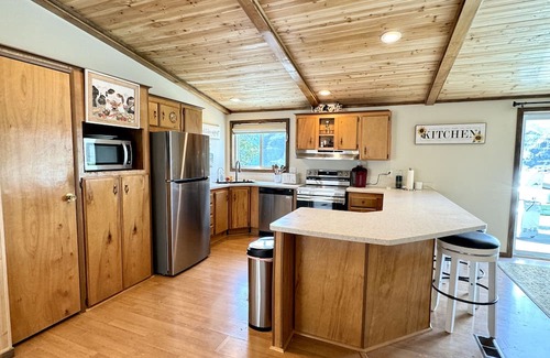 Sunland Estates Cabina | Cabin on the Cliff Near Gorge Amphitheater
