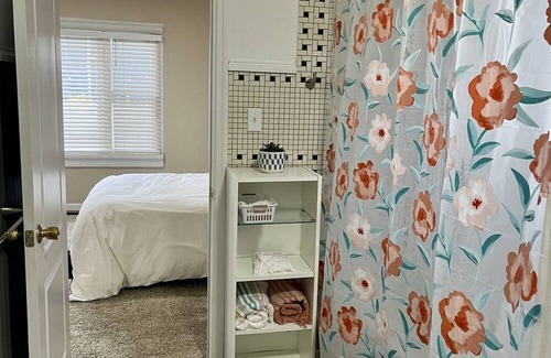 Erie Casa | Cozy Erie house few steps from waterfront and downtown