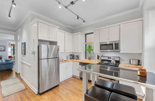 River North Apartamento | Secret Gallery on the Park - 2bd/1ba + 1bd/1ba