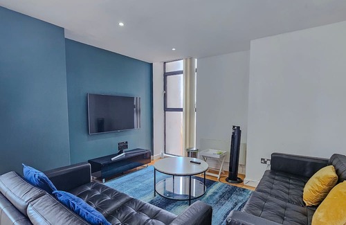 Castlefield Apartamento | Experience our newly-transformed 1-bedroom apartment, thoughtfully designed for your comfort