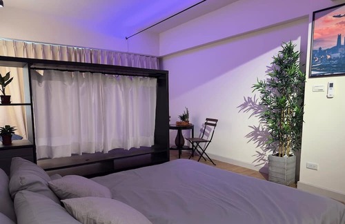 Zhongshan Condominio | Taipei Main Station/ 3 Mins to MRT/ Night Market & shopping area / Up to 5 guest
