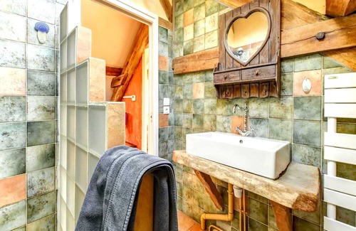 Raizeux Casa | Homerez - Spacious house for 8 ppl. with hammam and terrace at Raizeux