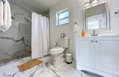 Coral Way Chalet De Esquí | Havana Ooh Na Na (Unit B)