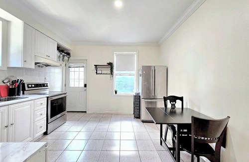 Trinity - Bellwoods Apartamento | Downtown Toronto 1 bedroom unit Near Trinity bellwood park