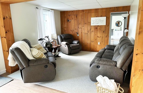 New Holland Casa | New Holland Family Getaway - near Kitchen Kettle Village, Intercourse!