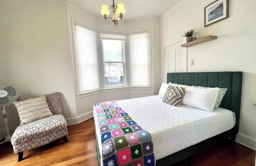 Grand Bank Casa | Cozy historical home in Beautiful Grand Bank! The Tiny Table Inn (1Bedroom)