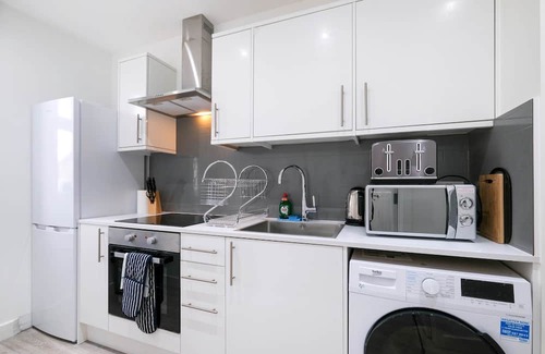 Corby Apartamento | Corby City Centre Apt. 04 - Excellent Family Accommodation in Northamptonshire