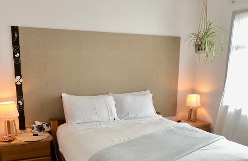 Whanganui Casa | The Springvale Getaway- all you need for your cosy retreat- new to Book’a’Batch