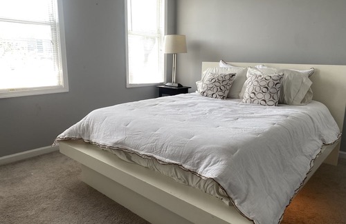 Trinidad Casa | Beautiful, Modern DC Rowhouse near Union Market