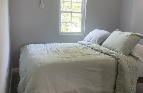 Trinidad Casa | Beautiful, Modern DC Rowhouse near Union Market
