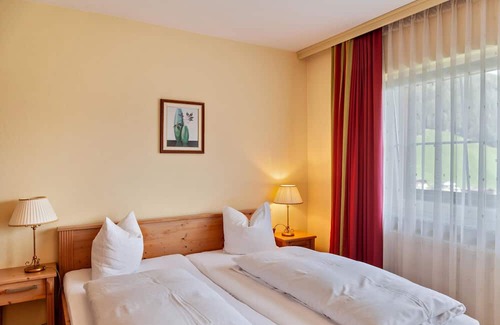 Oberau Apartamento | Apartment 'Landhaus Sonnenzauber Zauberwinkel2' with Mountain View, Balcony and Wi-Fi