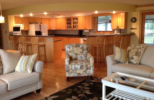 Grimstead Casa | The Big Boathouse on a Point- Quick access to Chesapeake Bay; Kayakers love it.