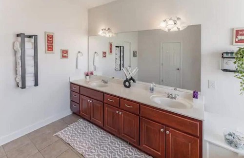 Madison Casa | Elegant Escape Pet friendly