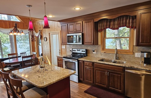 Schroon Lake Casa | Schroon Lake Waterfront - Sleeps 10