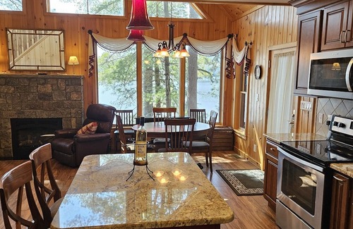 Schroon Lake Casa | Schroon Lake Waterfront - Sleeps 10