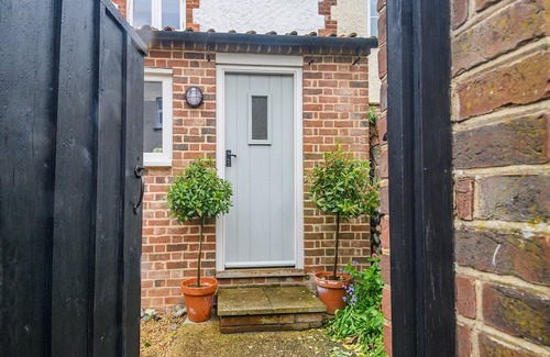 Overstrand Cabaña | 2 bedroom accommodation in Overtrand, near Cromer