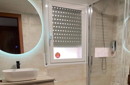 Roquetes Apartamento | Apartment 'Casa Mar Touristic House' with Private Terrace, Wi-Fi and Air Conditioning