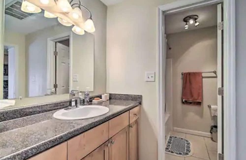 Coquina Key Apartamento | Beautiful Private Yacht Club Condo!