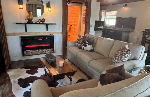 Hayesville Cabaña | Chatuge Lake - Lakefront House! View of the mountains. Private Dock. Sleeps 8!