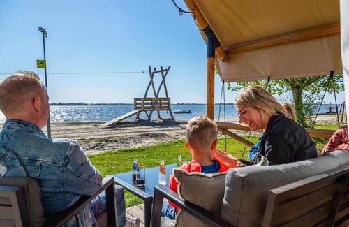 Biddinghuizen Casa | Cosy Unique 4 by Interhome